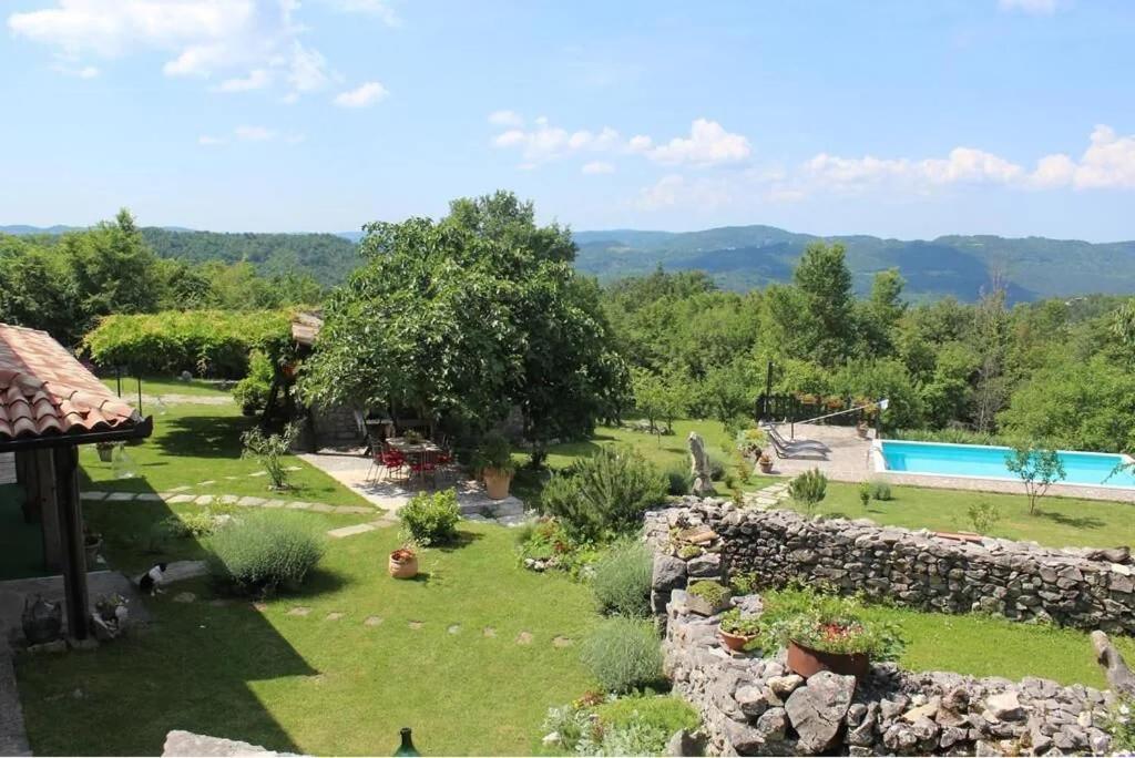Villa Mavrici, Neighbors Free Buzet Exterior photo