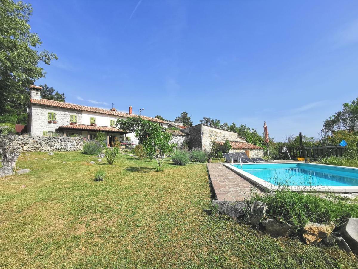 Villa Mavrici, Neighbors Free Buzet Exterior photo